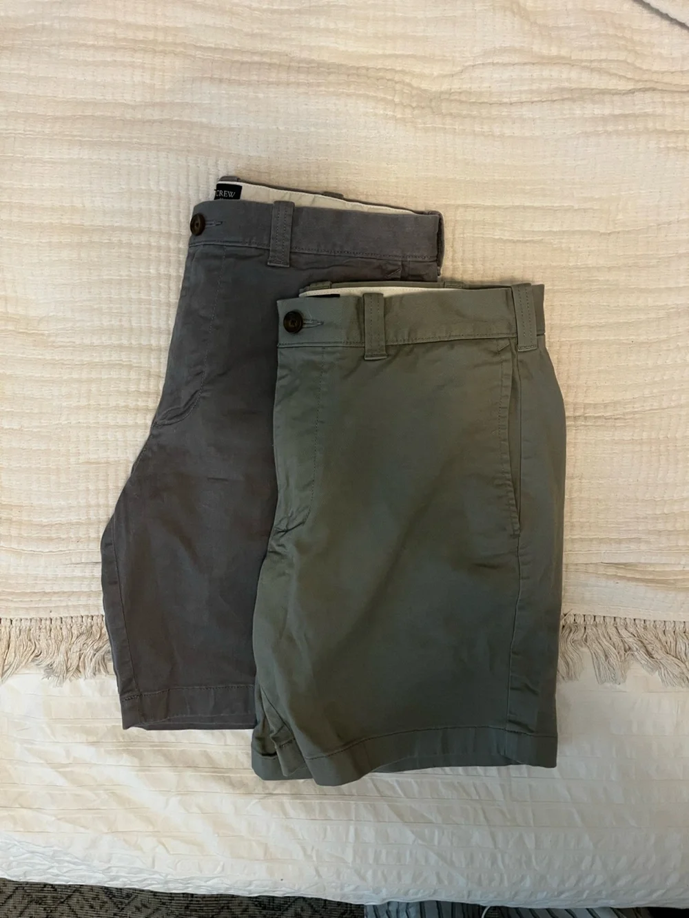 Men’s Jcrew Chino Shorts - size 31, 9in inseam